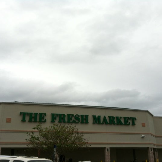 Foto tirada no(a) The Fresh Market por yellooh em 10/30/2011