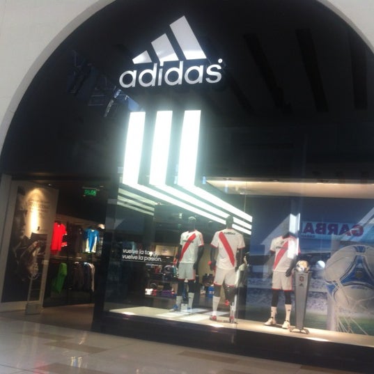 Adidas -