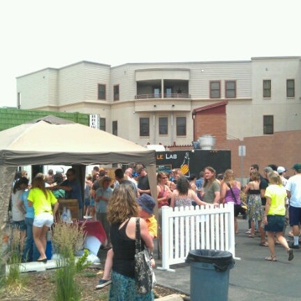 6/16/2012 tarihinde David A.ziyaretçi tarafından Pateros Creek Brewing'de çekilen fotoğraf