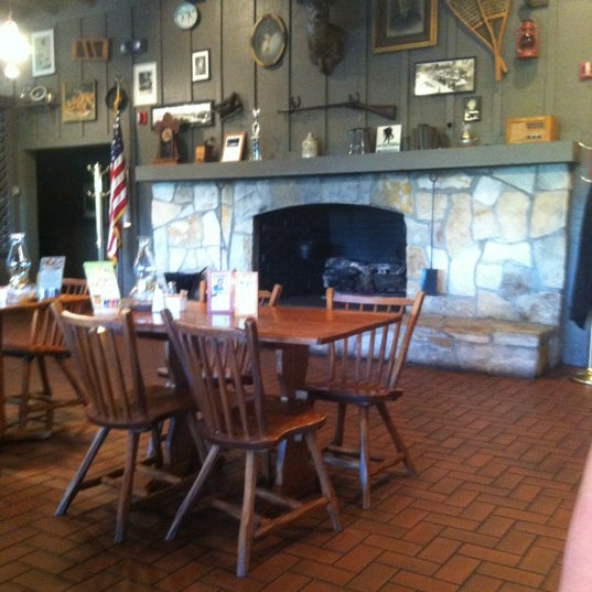 Cracker Barrel Old Country Store 122 Troy Rd. I90 & SR 4