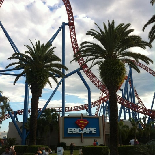 Photo taken at Superman Escape by Lucio R. on 1/6/2012