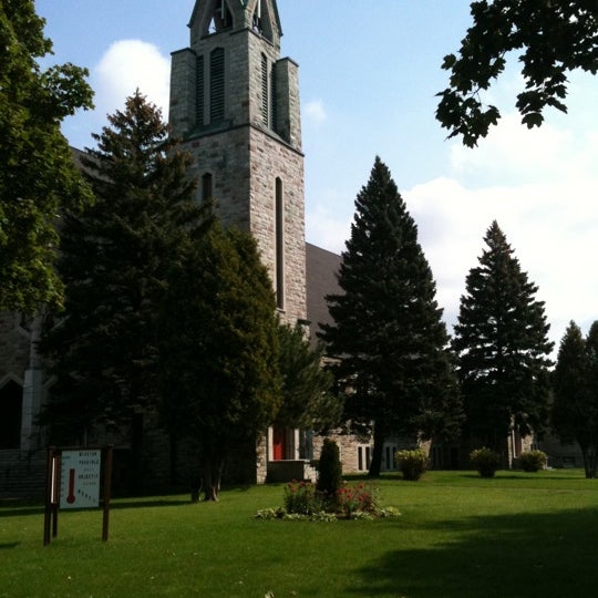 Paroisse NotreDameduFoyer RosemontLa PetitePatrie 10 visitors