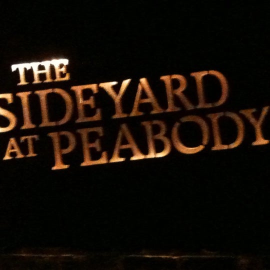 รูปภาพถ่ายที่ Peabody&#39;s Ale House โดย Chris J. เมื่อ 9/19/2011
