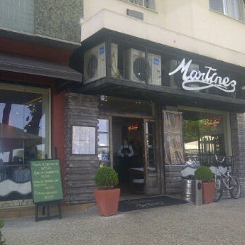 12/4/2011にJustin R.がMartinez Restauranteで撮った写真
