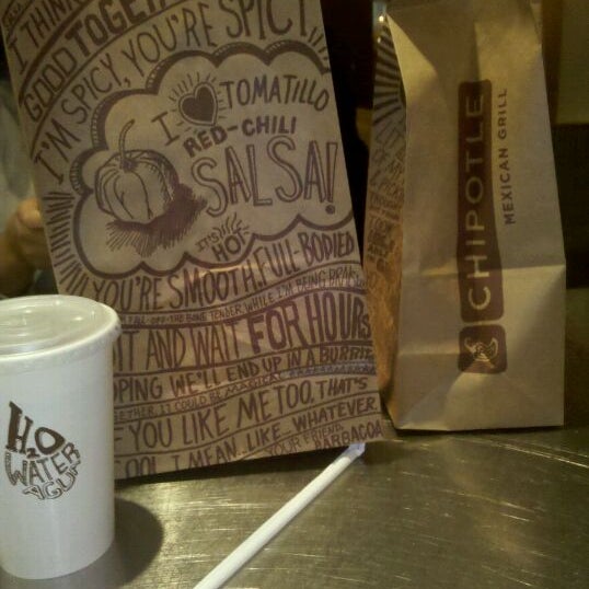 Chipotle Mexican Grill Columbia Heights'de Meksika Restoranı