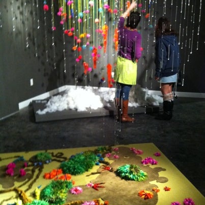 1/23/2011 tarihinde Molly B.ziyaretçi tarafından Houston Center for Contemporary Craft'de çekilen fotoğraf