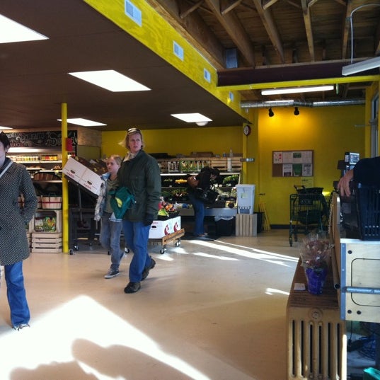 Photo taken at Pogue&#39;s Run Grocer by Joshua W. on 1/23/2011