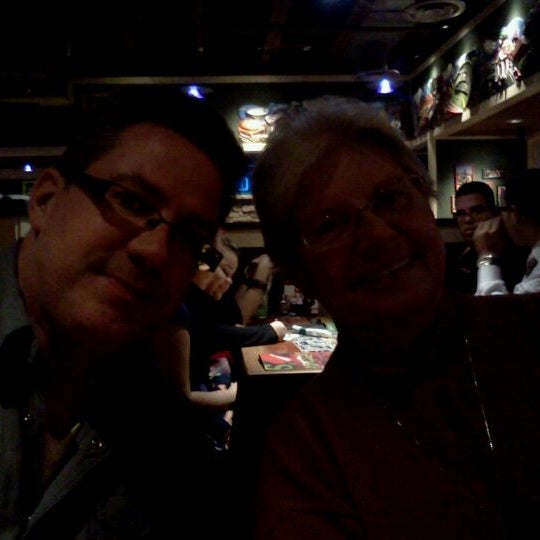 Photo taken at Chili&#39;s Grill &amp; Bar by Shannon C. on 12/19/2011