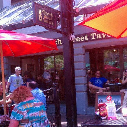 Foto scattata a Church Street Tavern da Lynde Y. il 6/29/2012