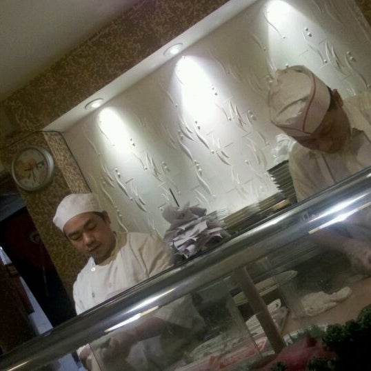 1/12/2012 tarihinde Omar H.ziyaretçi tarafından sushi d'de çekilen fotoğraf