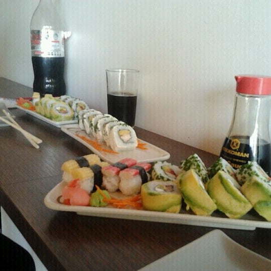 Foto tomada en Mikan Sushi Santiago  por Carolina R. el 1/27/2012