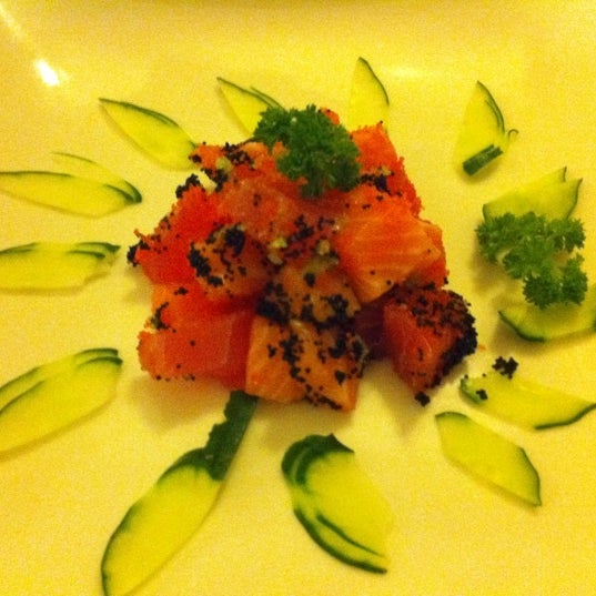 2/15/2012 tarihinde Sergio D.ziyaretçi tarafından Sushi Mart'de çekilen fotoğraf