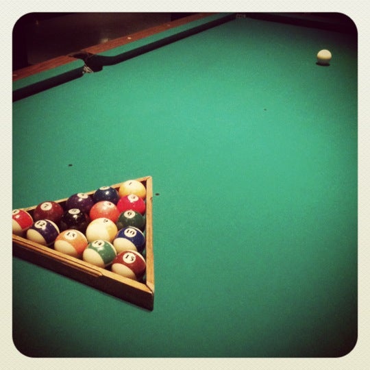 Снимок сделан в Bahrem Pompéia Snooker Bar пользователем Rodrigo T. 5/31/2012