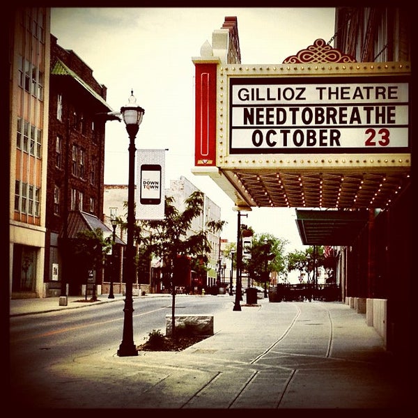 Foto diambil di Gillioz Theatre oleh Greg J B. pada 8/3/2012