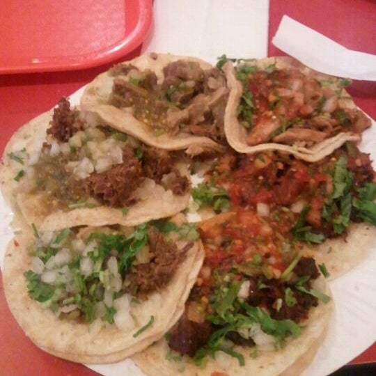 Photo taken at Taqueria de Anda by Poy H. on 9/11/2011