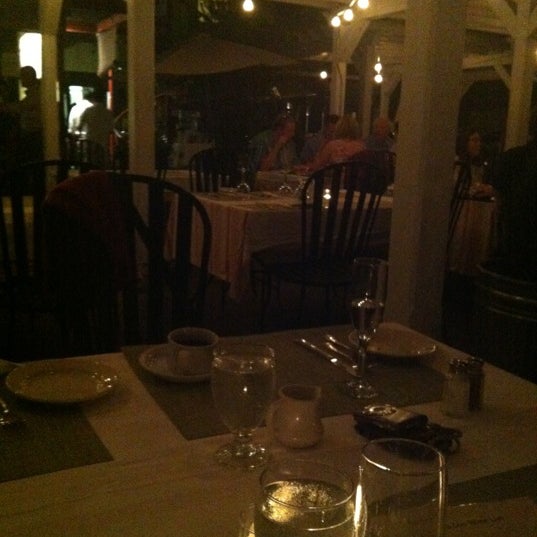 Photo taken at Calistoga Inn Restaurant &amp; Brewery by Flora K. on 8/9/2012