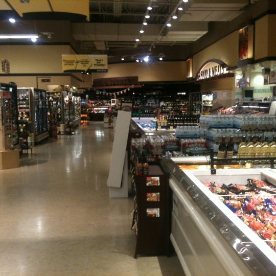 Pavilions Supermarket In Newport Coast