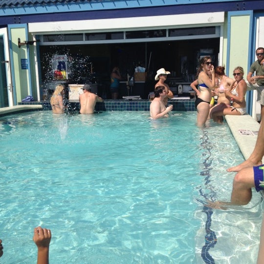 5/18/2012にKris L.がThe Float Pool And Patio Barで撮った写真