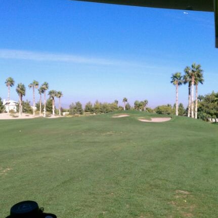 Foto tomada en Rhodes Ranch Golf Club  por Kim d. el 11/18/2011