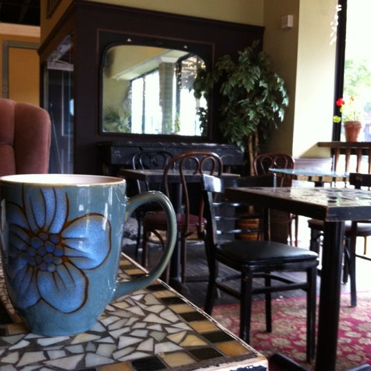 Victoria Station Cafe - Café in Putnam