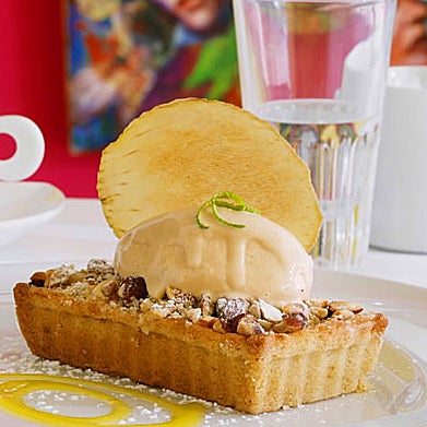 Try the mango and pear tart with the wonderful sweet pastry crust, crumbly almond topping, fresh fruit filling and exquisite dollop of house-made cajeta (caramel) ice cream!