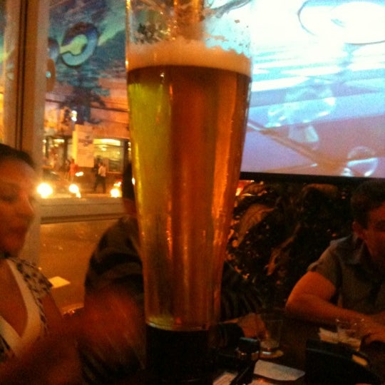 8/14/2012 tarihinde Mari G.ziyaretçi tarafından Wunder Bar Floripa'de çekilen fotoğraf
