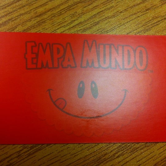 Снимок сделан в Empa Mundo - World of Empanadas пользователем Raul I. 8/1/2012