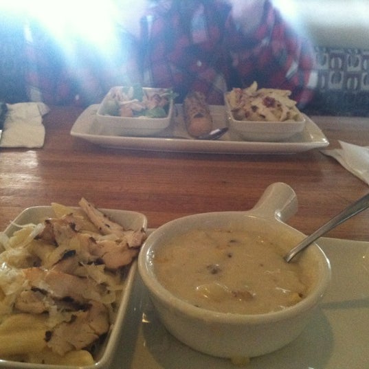 Applebee's Grill + Bar American Restaurant in Lorain