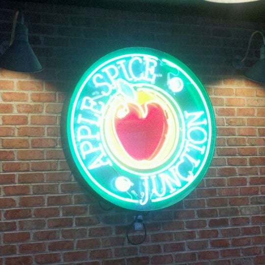 Apple Spice Junction (Now Closed) Sandwich Place in Reston