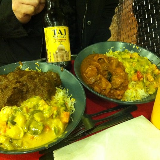 Foto diambil di Bombay&#39;s Indian Restaurant oleh Yoli K. pada 2/16/2012