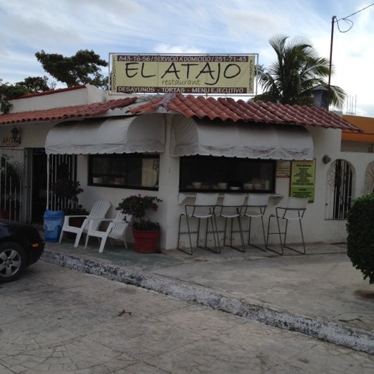 Photo taken at “El Atajo” restaurante by Jorge H. on 2/14/2012