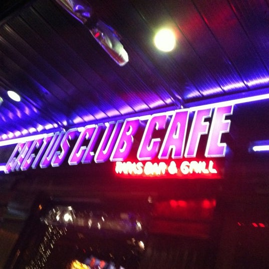 รูปภาพถ่ายที่ Cactus Club Cafe โดย Javier G. เมื่อ 5/3/2012