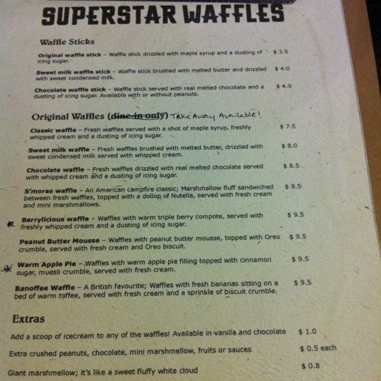 รูปภาพถ่ายที่ Superstar Waffles โดย Alex S. เมื่อ 7/15/2012