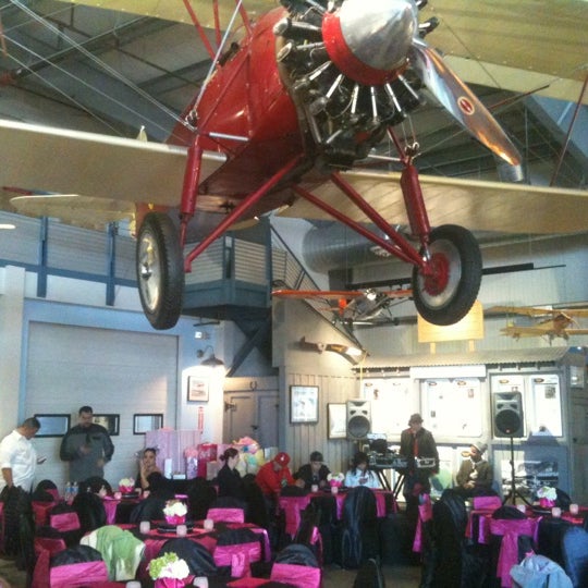 Das Foto wurde bei Alaska Aviation Museum von Vasco V. am 3/19/2012 aufgenommen