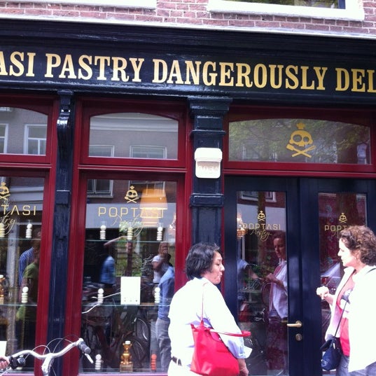 Photo taken at Poptasi creative pastry agency by Bob v. on 5/21/2012