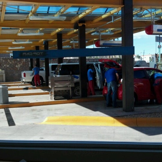 Мойка молл. Парковочный дом охта. Автомойка казахстан. Гидротек охта молл. Автомойка самообслуживания pit stop тюмень.