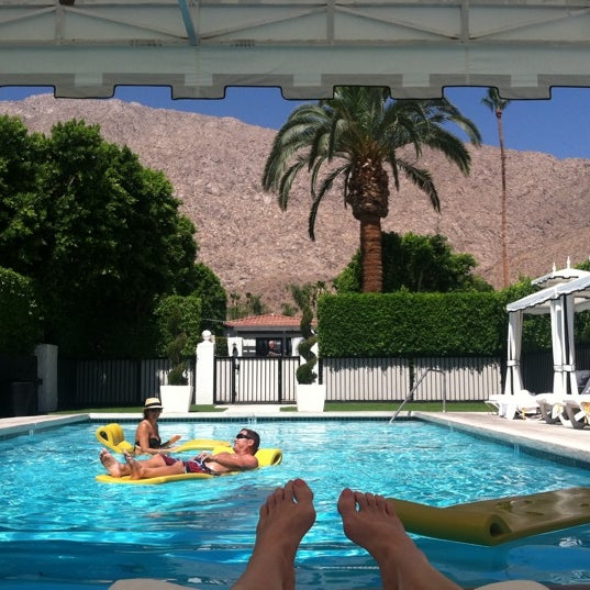 Das Foto wurde bei Viceroy Palm Springs von Purdey H. am 6/16/2012 aufgenommen