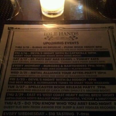 4/1/2012 tarihinde Deanziyaretçi tarafından Idle Hands Bar'de çekilen fotoğraf