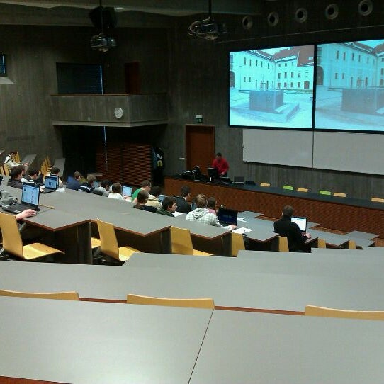 Foto tirada no(a) Fakulta informačních technologií VUT v Brně por Filip H. em 2/16/2012