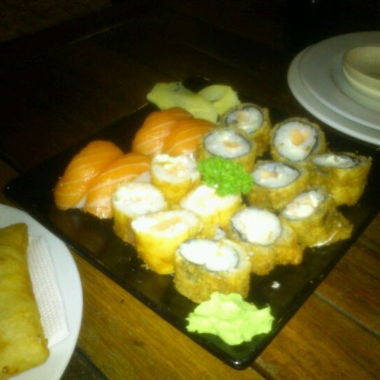 Photo taken at Monte Fuji Sushi Grill by Gustavo r. on 8/25/2012