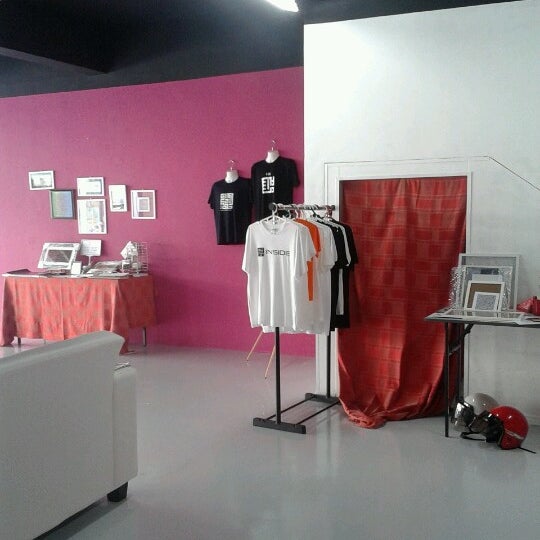 Photos at Kufi Store by Karya Kufi 
