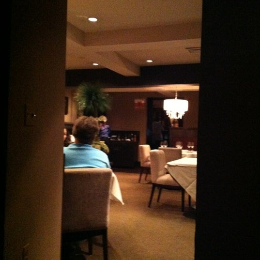 Foto tomada en Savona Restaurant  por David N. el 9/1/2012