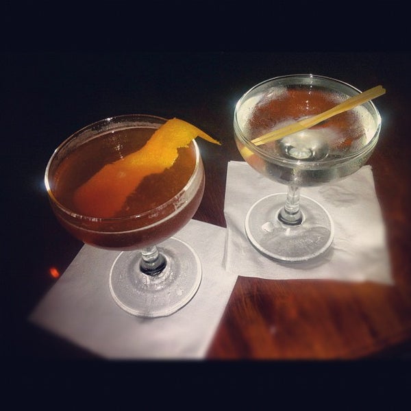 Das Foto wurde bei Barrel Aged Restaurant &amp; Cocktail Lounge von Maurice J. am 8/22/2012 aufgenommen
