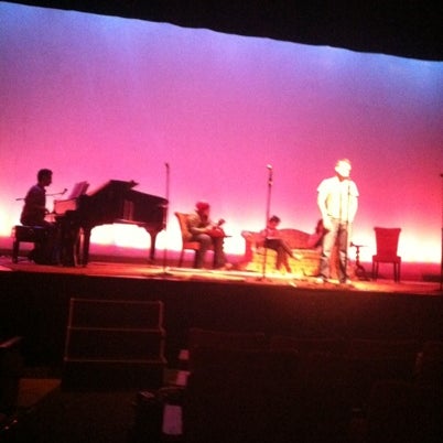 8/31/2012にJosh F.がBarrington Stage Company: Mainstageで撮った写真