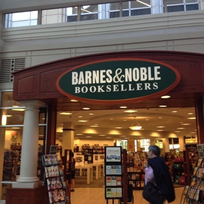 Barnes & Noble - Prudential - St. Botolph - 39 tips