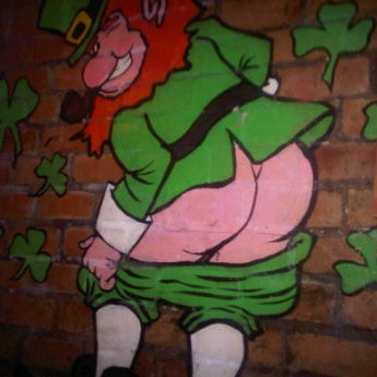 Photo taken at Murphy&#39;s Irish Pub by Sonia R. on 5/26/2012