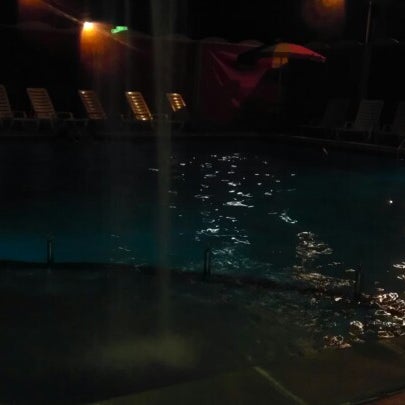 Foto tirada no(a) Denver Swim Club por Brian C. em 8/3/2012