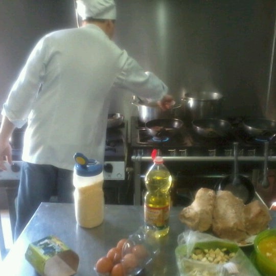 รูปภาพถ่ายที่ Bistrô Orgânicos Du Chef โดย Fabio F. เมื่อ 9/7/2012