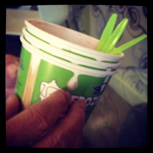 8/27/2012にArek R.がChill Frozen Yogurt Crepes &amp; Coffeeで撮った写真