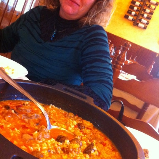 2/28/2012 tarihinde 55bcmziyaretçi tarafından Restaurant La Font de Prades'de çekilen fotoğraf